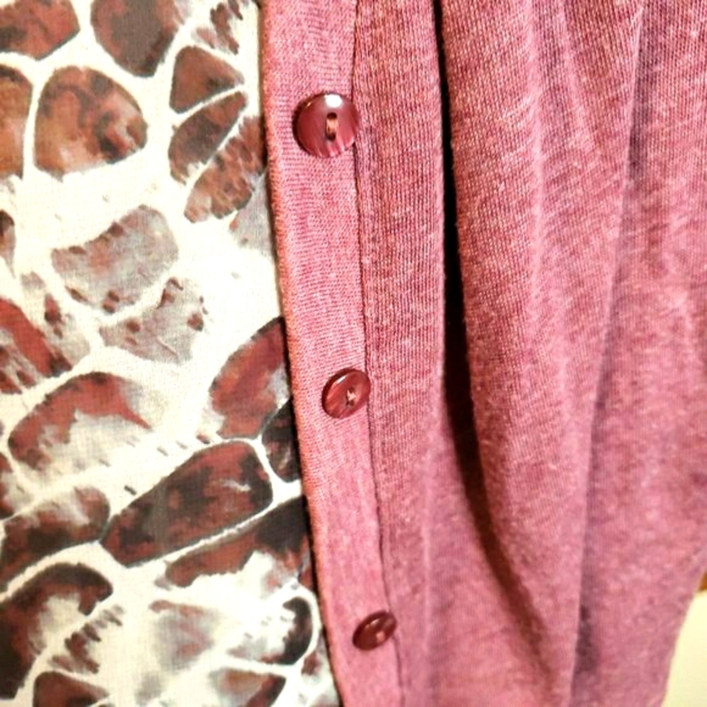 🥰3☆$25 2pcs cute pink Wet Seal Cardigan - Picture 6 of 8